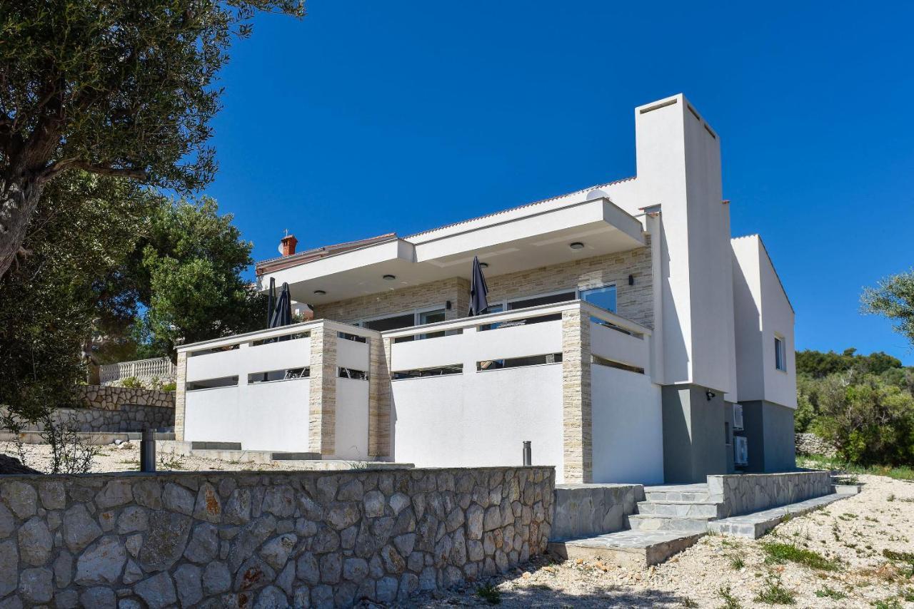 Moderner Bungalow mit Meerblick Lun  Exterior foto